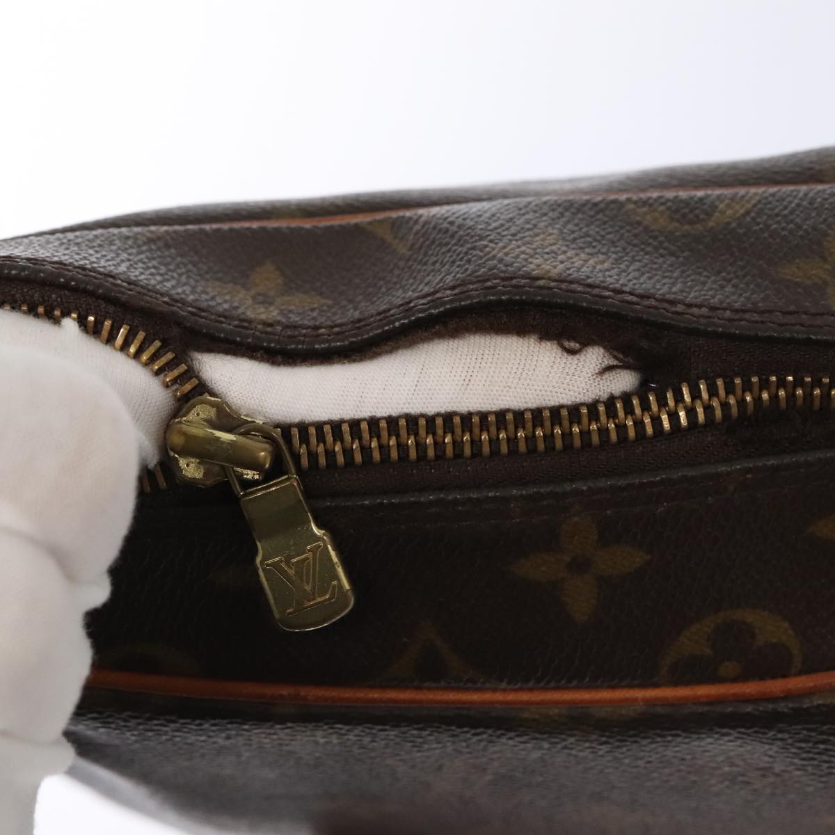 LOUIS VUITTON Monogram Boulogne 30 Shoulder Bag M51265 LV Auth fm3807