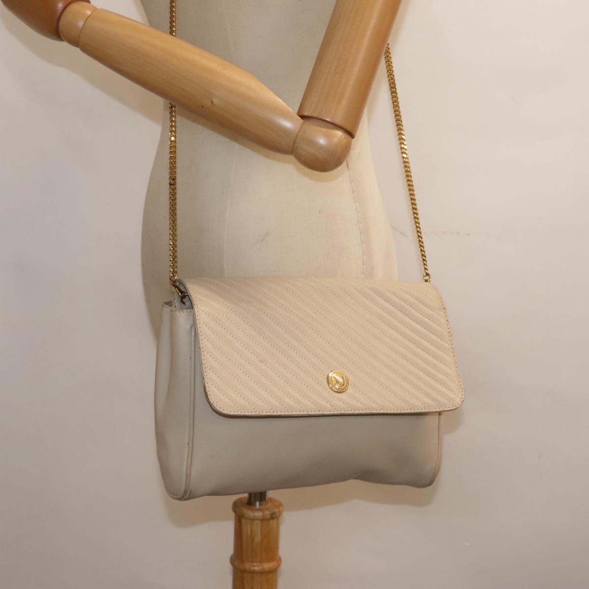 CELINE Chain Shoulder Bag Leather Beige Gold Auth fm3837