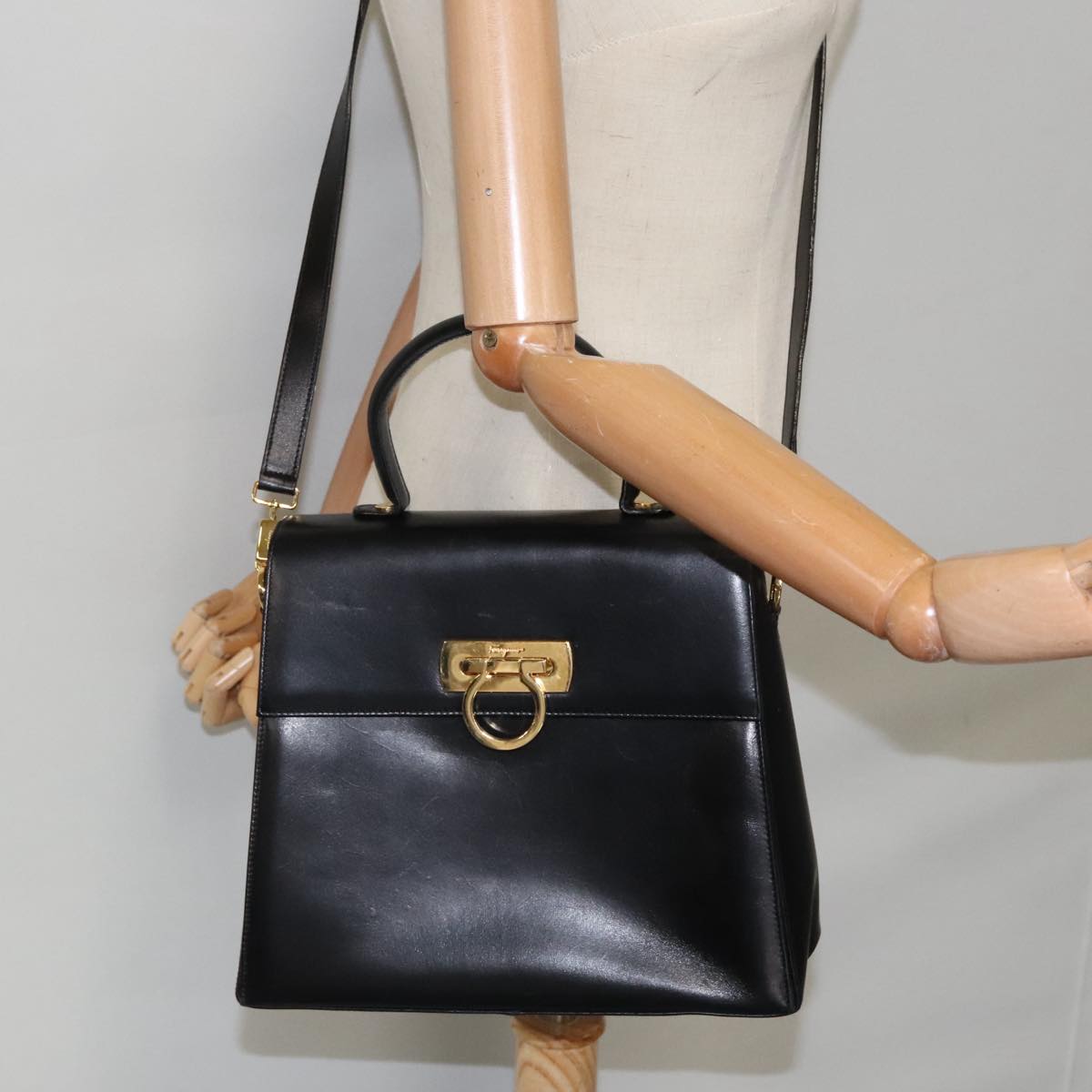 Salvatore Ferragamo Shoulder Bag Leather 2way Black Gold Auth fm3947