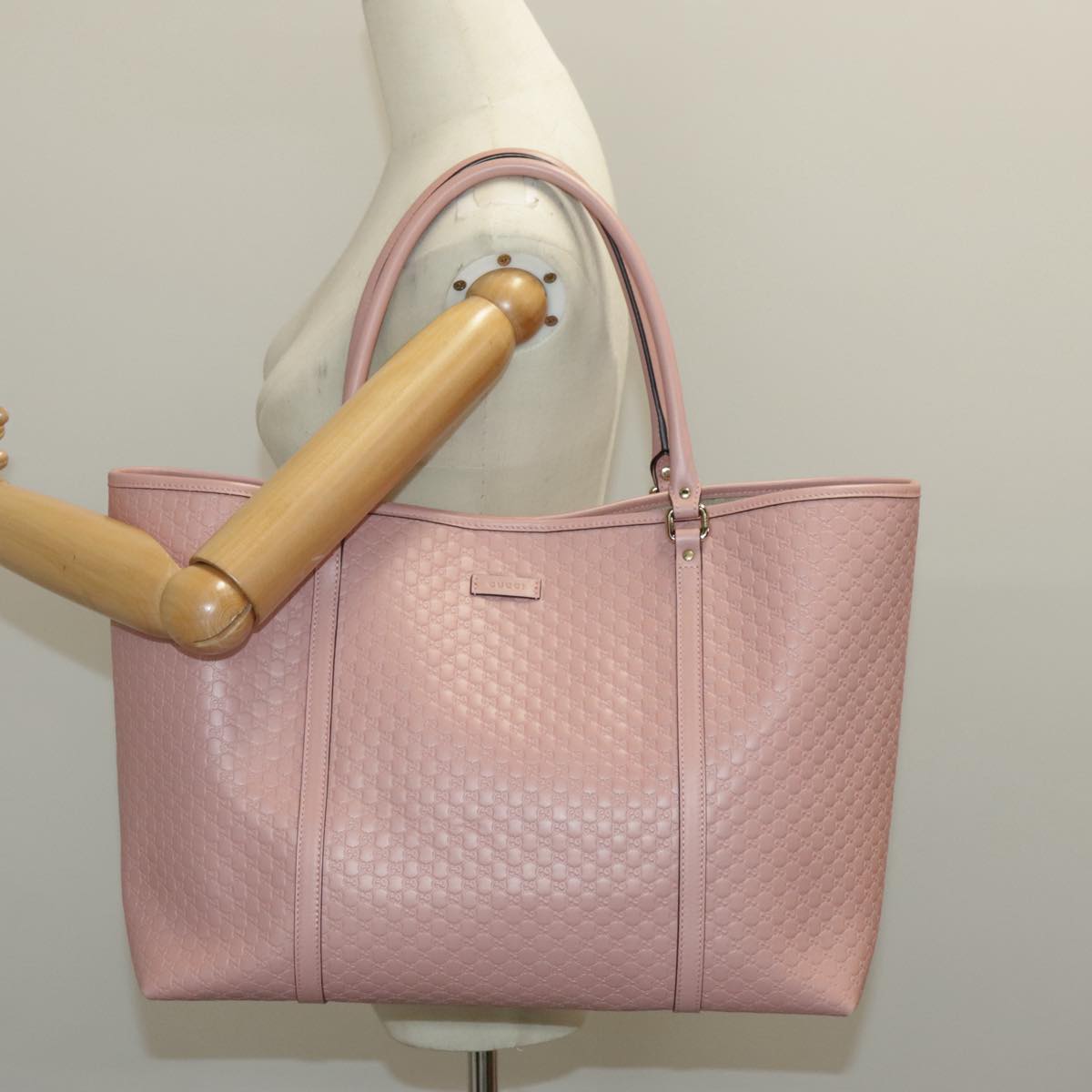 GUCCI Micro Guccissima Tote Bag Leather Pink Auth fm3948