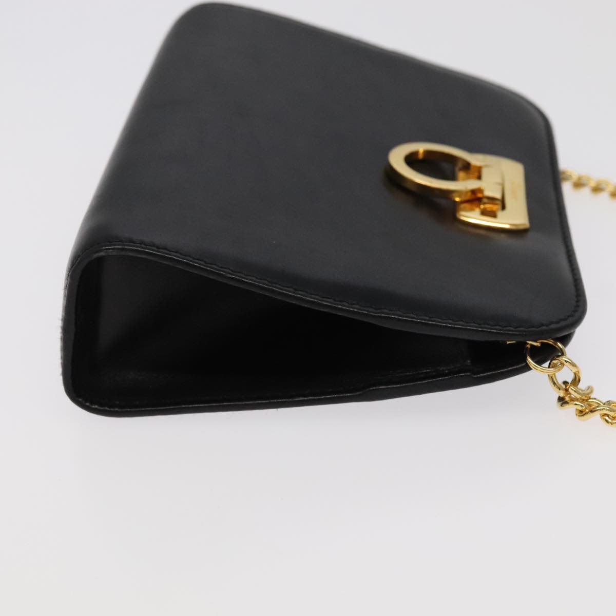 Salvatore Ferragamo Gancini Chain Shoulder Bag Leather Black Gold Auth fm4054