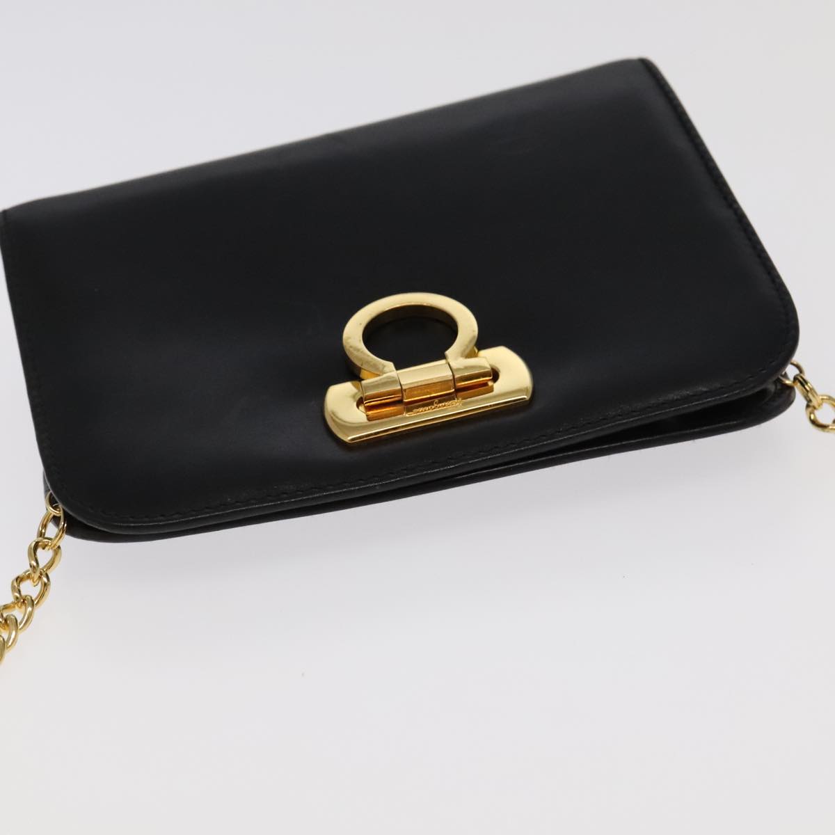 Salvatore Ferragamo Gancini Chain Shoulder Bag Leather Black Gold Auth fm4054