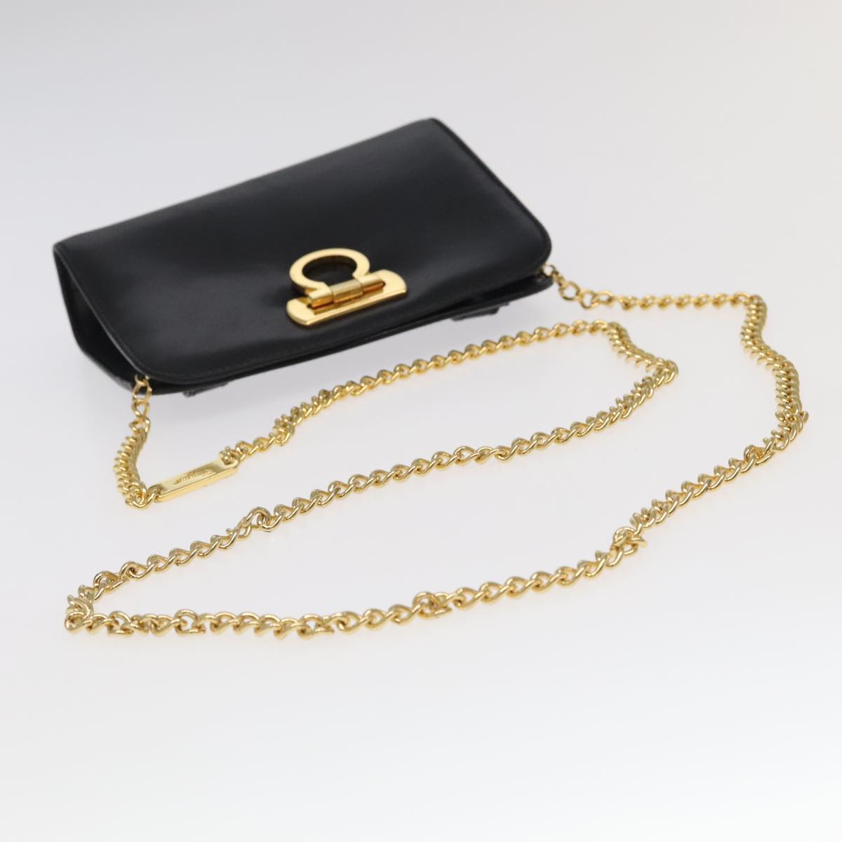 Salvatore Ferragamo Gancini Chain Shoulder Bag Leather Black Gold Auth fm4054