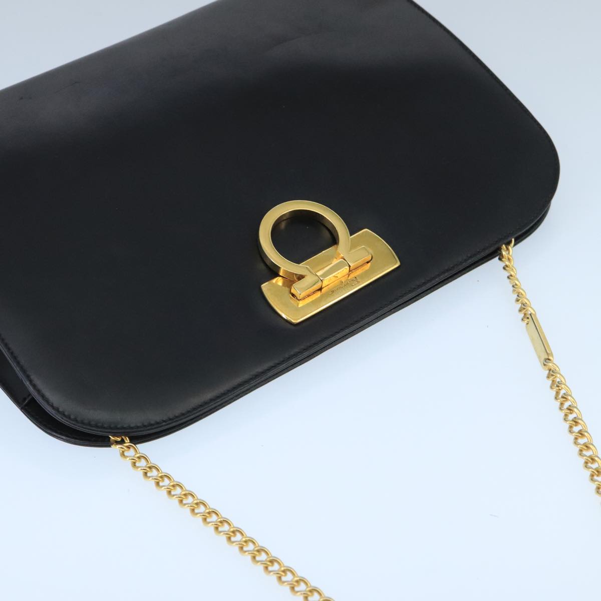 Salvatore Ferragamo Gancini Chain Shoulder Bag Leather Black Gold Auth fm4115