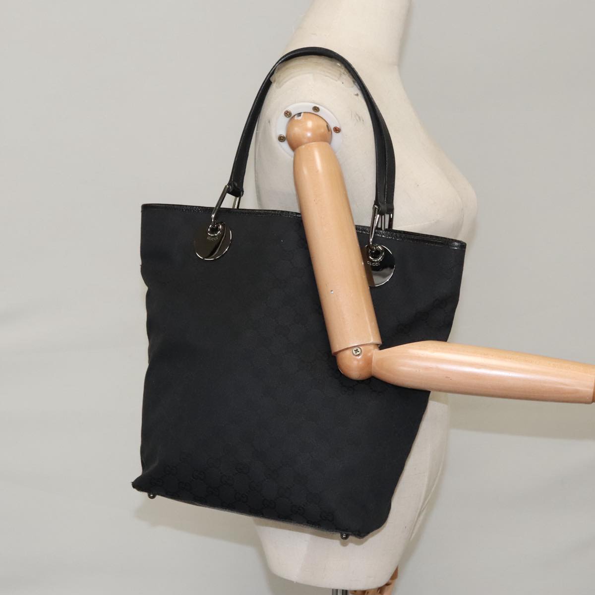 GUCCI GG Canvas Tote Bag Black 120836 Auth fm4176