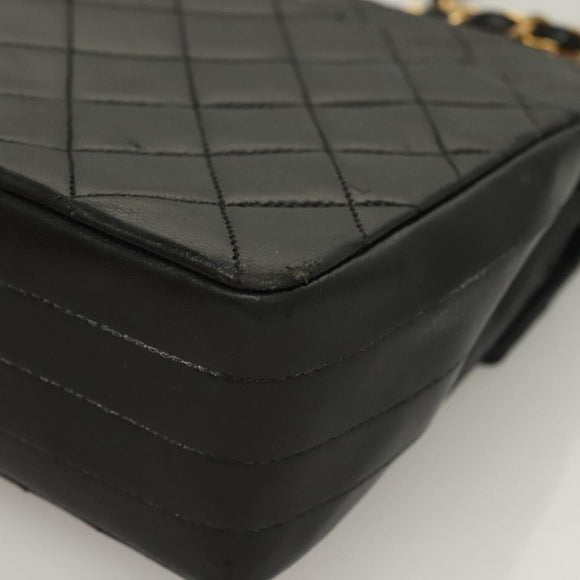 CHANEL Matelasse Chain Shoulder Bag Lamb Skin Black Gold CC Auth fm4732