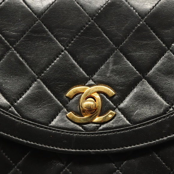 CHANEL Matelasse Chain Shoulder Bag Lamb Skin Black Gold CC Auth fm4732