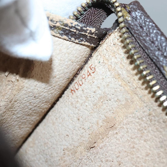 LOUIS VUITTON Monogram Poche Toilette 19 Pouch M47544 LV Auth fm4762