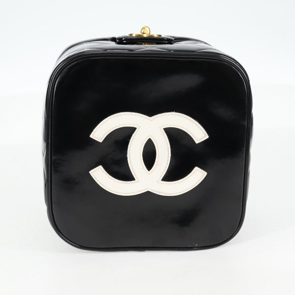 CHANEL Matelasse Vanity Hand Bag Patent leather Black Gold CC Auth fm4820V