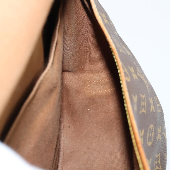 LOUIS VUITTON Monogram Saumur 35 Shoulder Bag M42254 LV Auth fm4858