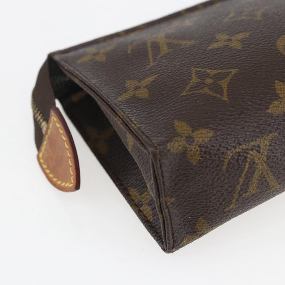LOUIS VUITTON Monogram Poche Toilette 15 Etui M47546 LV Auth fm5107