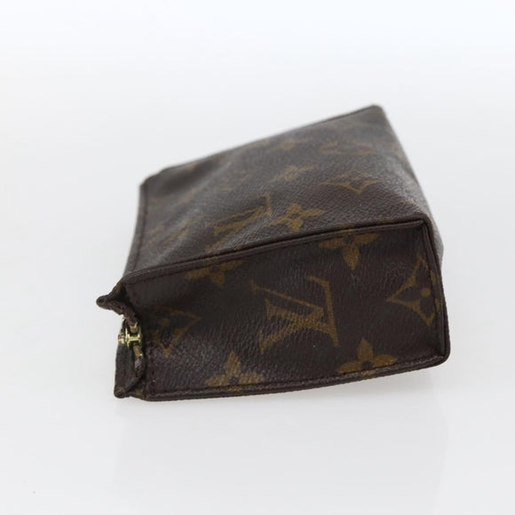 LOUIS VUITTON Monogram Poche Toilette 15 Etui M47546 LV Auth fm5107