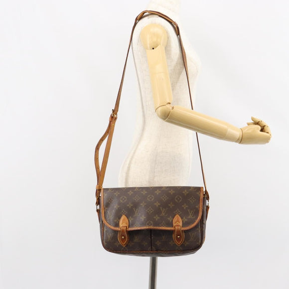 LOUIS VUITTON Monogram Gibeciere MM Shoulder Bag M42247 LV Auth gh1024