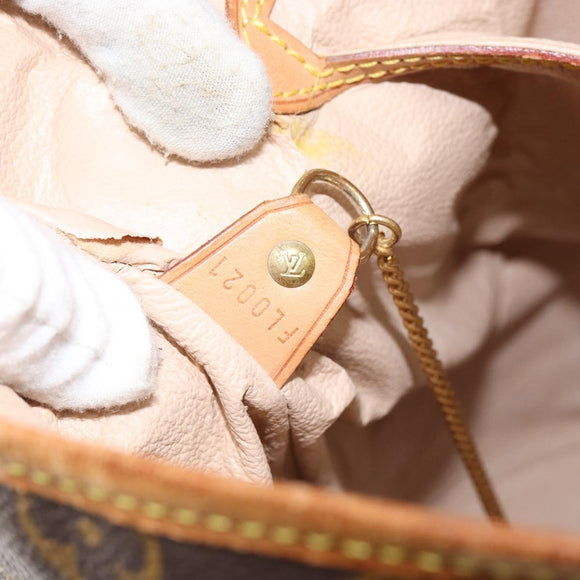 LOUIS VUITTON Monogram Bucket GM Shoulder Bag M42236 LV Auth gh1032