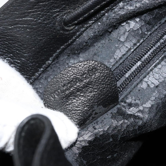 GUCCI Shoulder Bag Leather Black Gold Auth gh1143