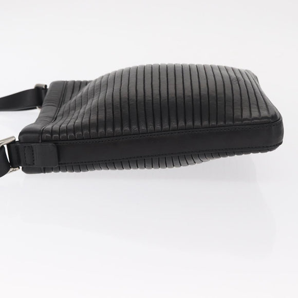 Salvatore Ferragamo Gancini Shoulder Bag Leather Black Silver Auth gh1244