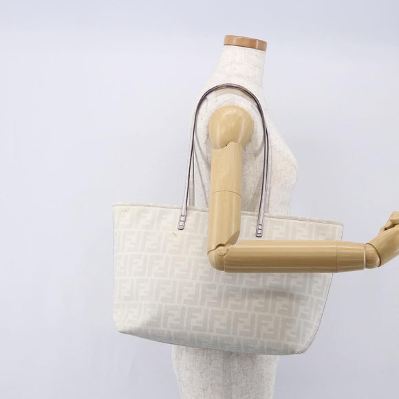 FENDI Zucca Canvas Tote Bag White Gold Auth gh1350