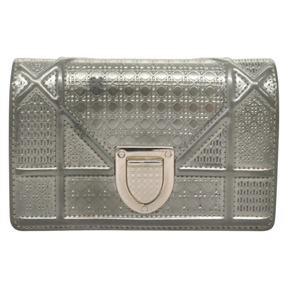 Christian Dior Chain Diomara Shoulder Bag Enamel Silver Auth gh136