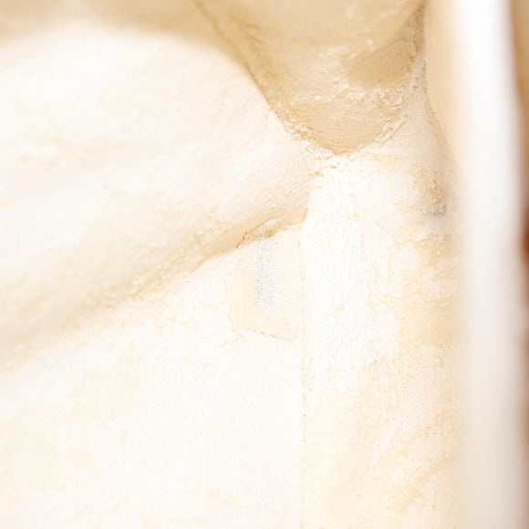 CHANEL Matelasse 25 Chain Shoulder Bag Leather White Gold CC Auth gh1552