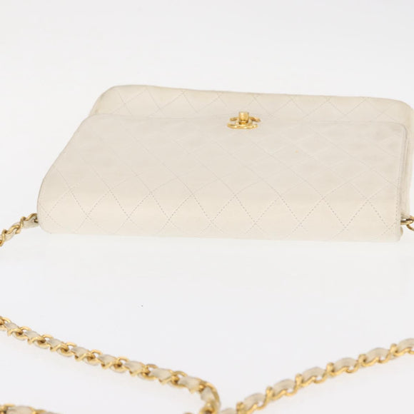 CHANEL Matelasse 25 Chain Shoulder Bag Leather White Gold CC Auth gh1552