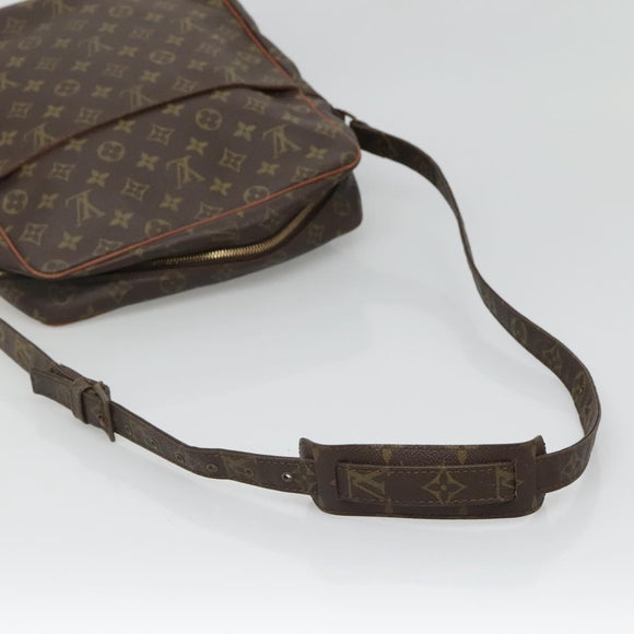 LOUIS VUITTON Monogram Marceau Shoulder Bag No.70 LV Auth gh192