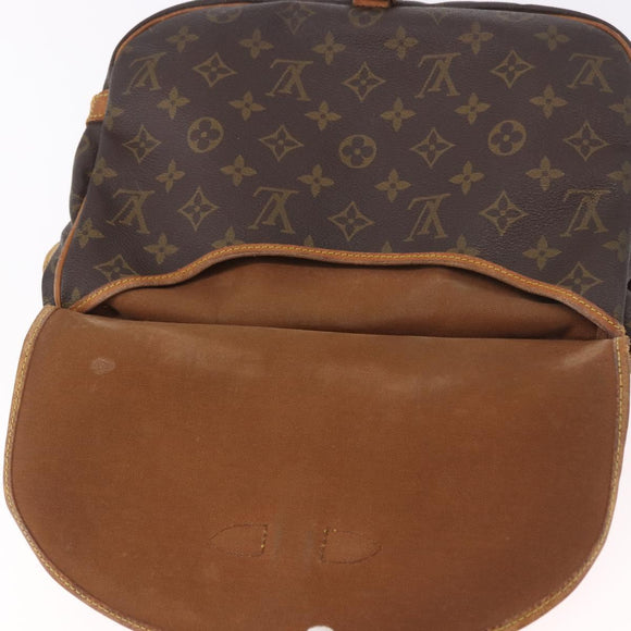 LOUIS VUITTON Monogram Saumur 30 Schoudertas M42256 LV Auth gh2120
