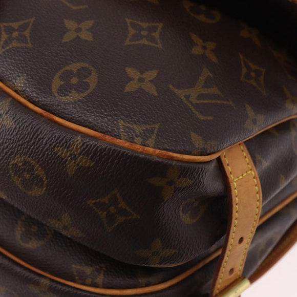 LOUIS VUITTON Monogram Saumur 30 Shoulder Bag M42256 LV Auth gh2291A