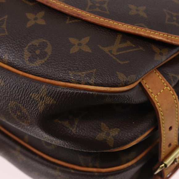 LOUIS VUITTON Monogram Saumur 30 Shoulder Bag M42256 LV Auth gh2291A
