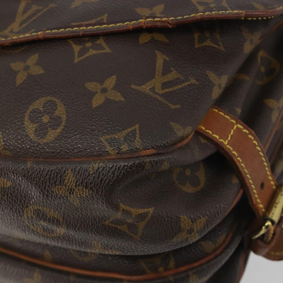 LOUIS VUITTON Monogram Saumur 30 Shoulder Bag M42256 LV Auth gh2324