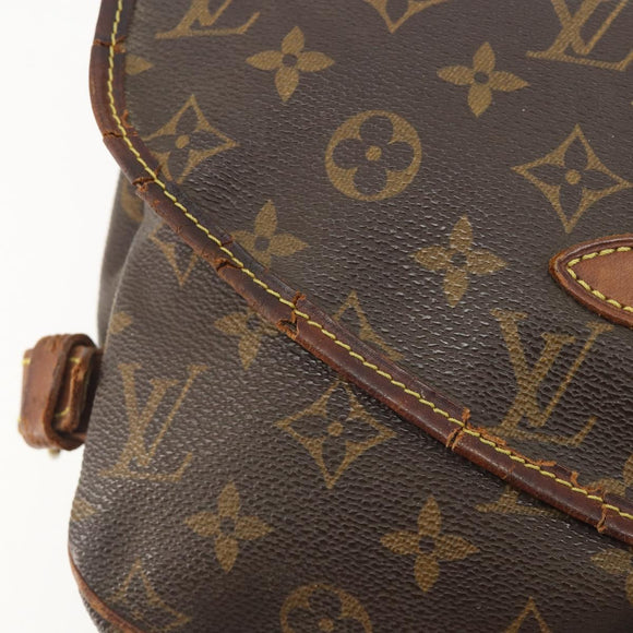 LOUIS VUITTON Monogram Saumur 30 Shoulder Bag M42256 LV Auth gh2324