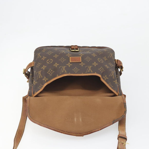 LOUIS VUITTON Monogram Saumur 30 Shoulder Bag M42256 LV Auth gh2324