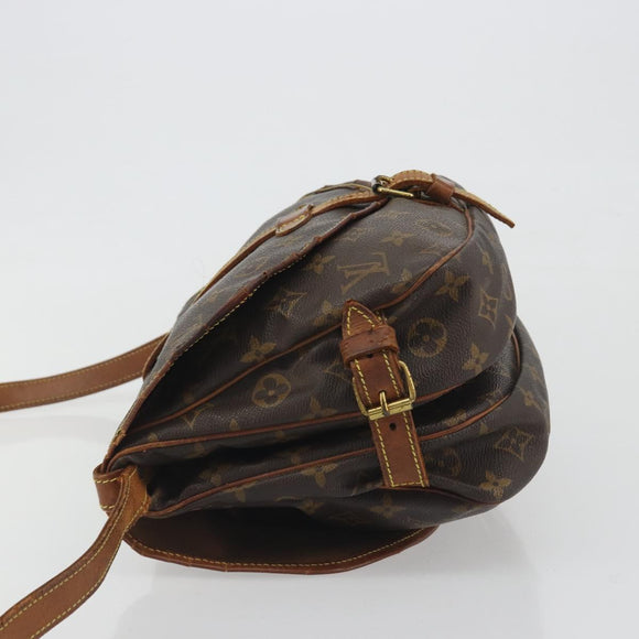 LOUIS VUITTON Monogram Saumur 30 Shoulder Bag M42256 LV Auth gh2324