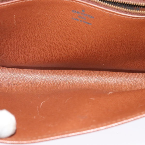 LOUIS VUITTON Monogram Bordeaux 27 Shoulder Bag M51797 LV Auth gh245