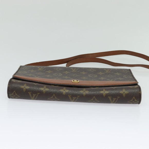 LOUIS VUITTON Monogram Bordeaux 27 Shoulder Bag M51797 LV Auth gh245