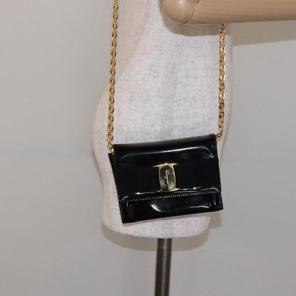 Salvatore Ferragamo Chain Shoulder Bag Enamel Black Gold Auth gh509