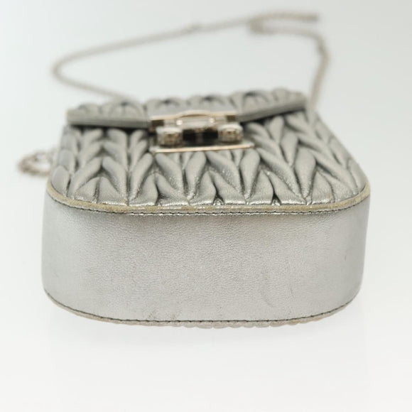 Miu Miu Matelasse Chain Shoulder Bag Leather Silver Auth gh730
