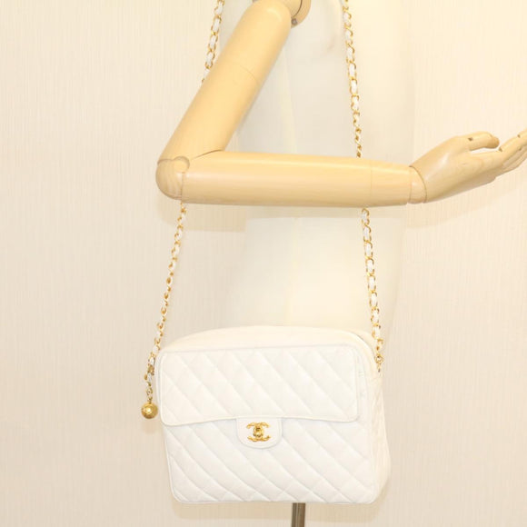CHANEL Matelasse Chain Shoulder Bag Caviar Skin Gold White CC Auth am1370gAV