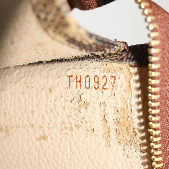 LOUIS VUITTON Damier Ebene Poche Toilette 26 Pouch N47543 LV Auth am2487g