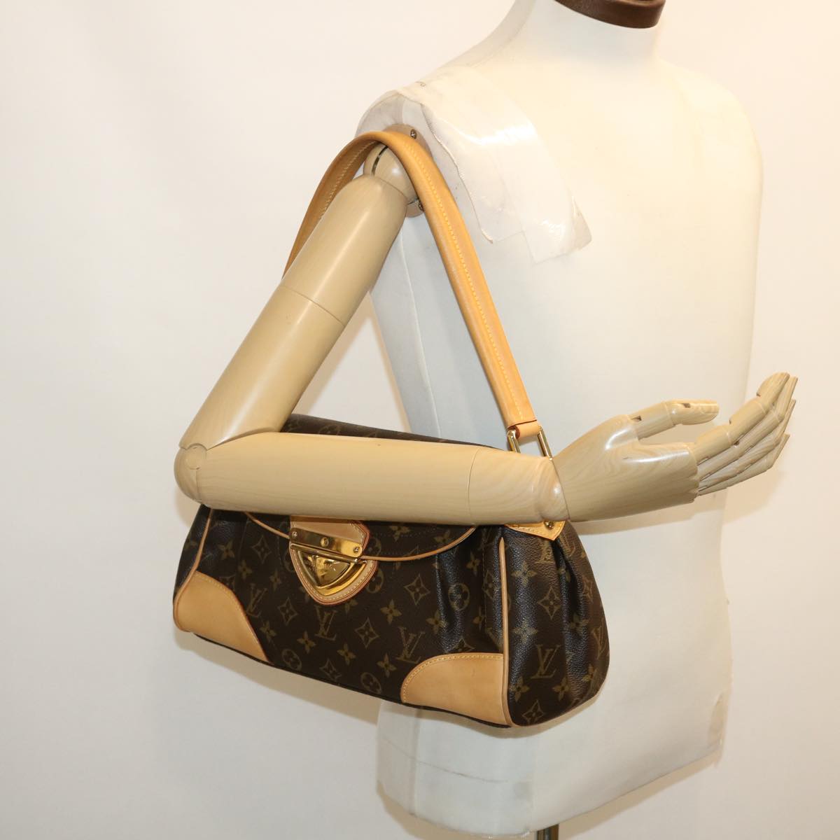 LOUIS VUITTON Monogram Beverly MM Shoulder Bag M40121 LV Auth am2490g