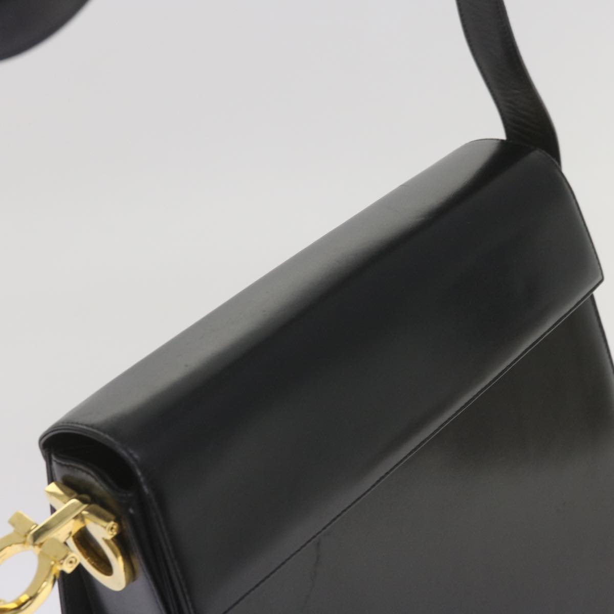 Salvatore Ferragamo Gancini Shoulder Bag Leather Black Auth hk1085