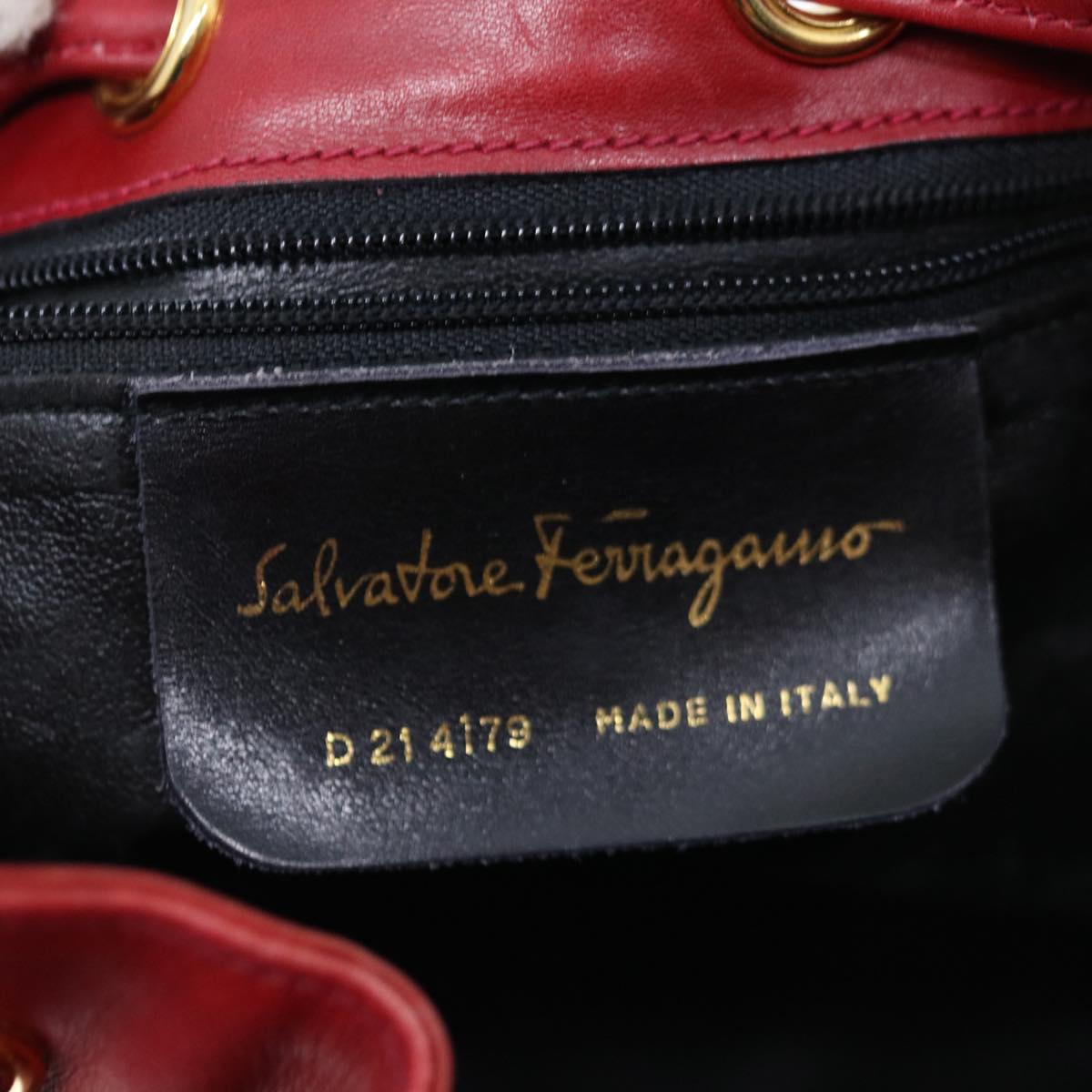 Salvatore Ferragamo Shoulder Bag Leather Red Auth hk1086