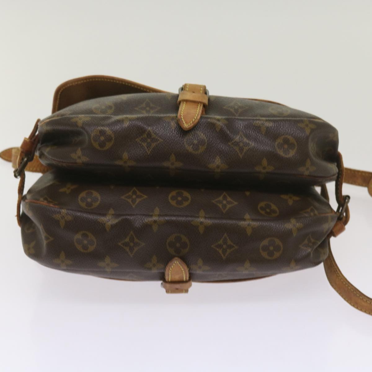 LOUIS VUITTON Monogram Saumur 30 Shoulder Bag M42256 LV Auth hk1165