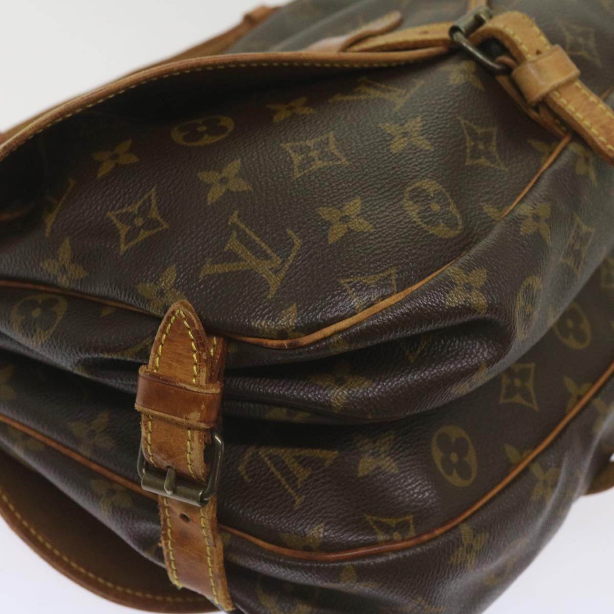 LOUIS VUITTON Monogram Saumur 30 Shoulder Bag M42256 LV Auth hk1165