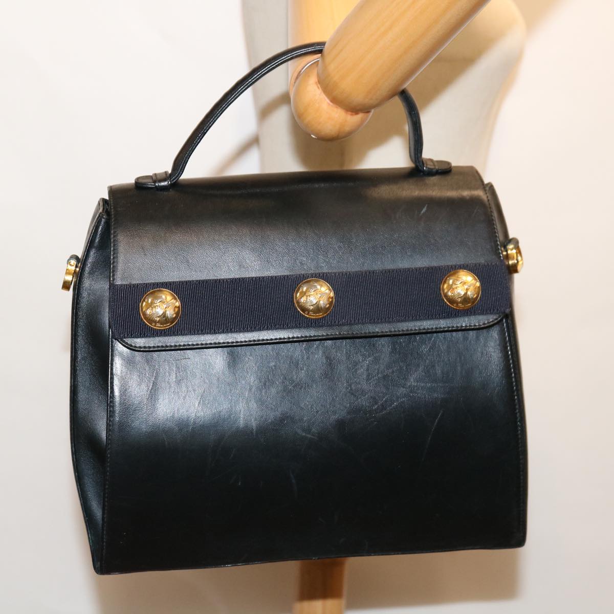 Salvatore Ferragamo Hand Bag Leather Black Auth hk1172