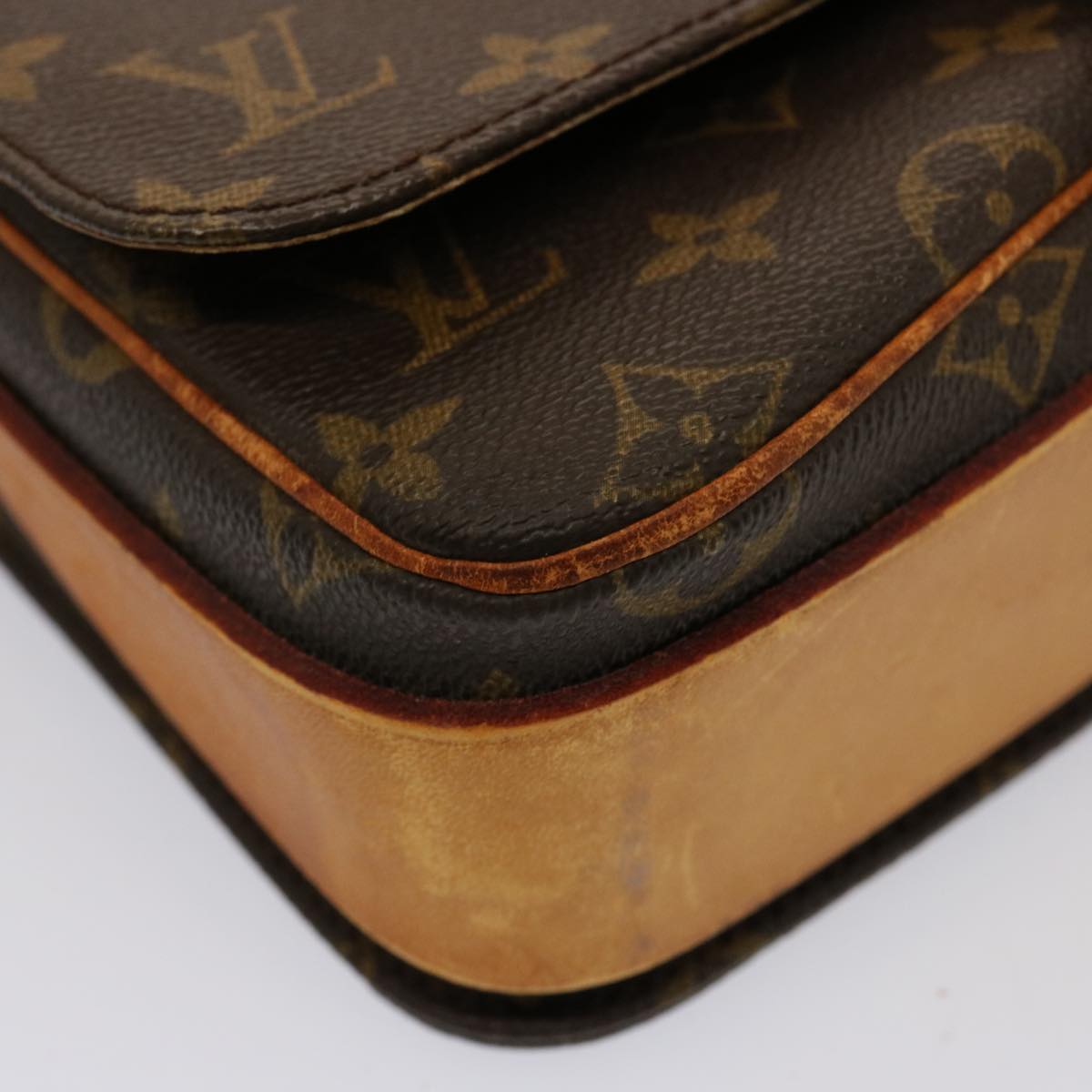 LOUIS VUITTON Monogram Cartouchiere MM Shoulder Bag M51253 LV Auth hk1338