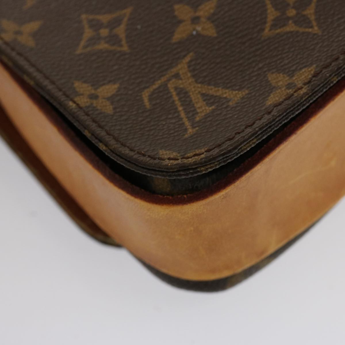 LOUIS VUITTON Monogram Cartouchiere MM Shoulder Bag M51253 LV Auth hk1338