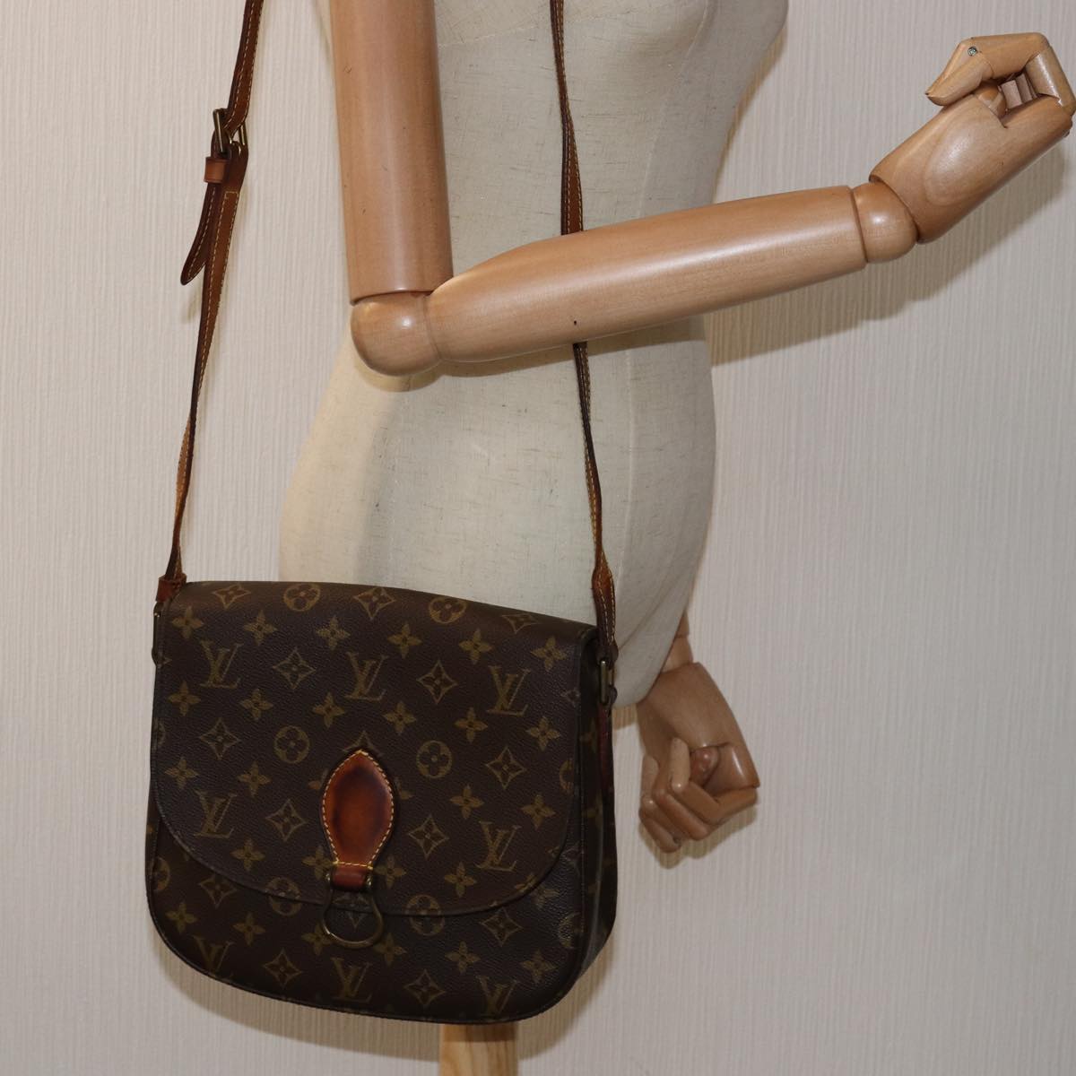 LOUIS VUITTON Monogram Saint Cloud GM Shoulder Bag M51242 LV Auth hk1346