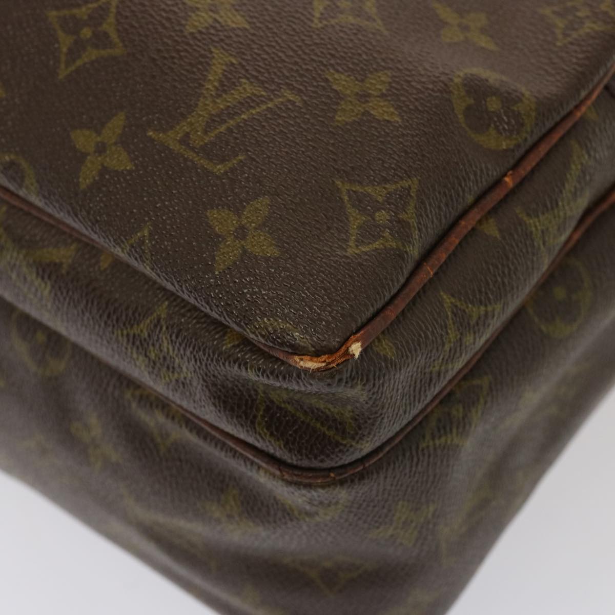 LOUIS VUITTON Monogram Migra Tour Shoulder Bag No.201 LV Auth hk1347