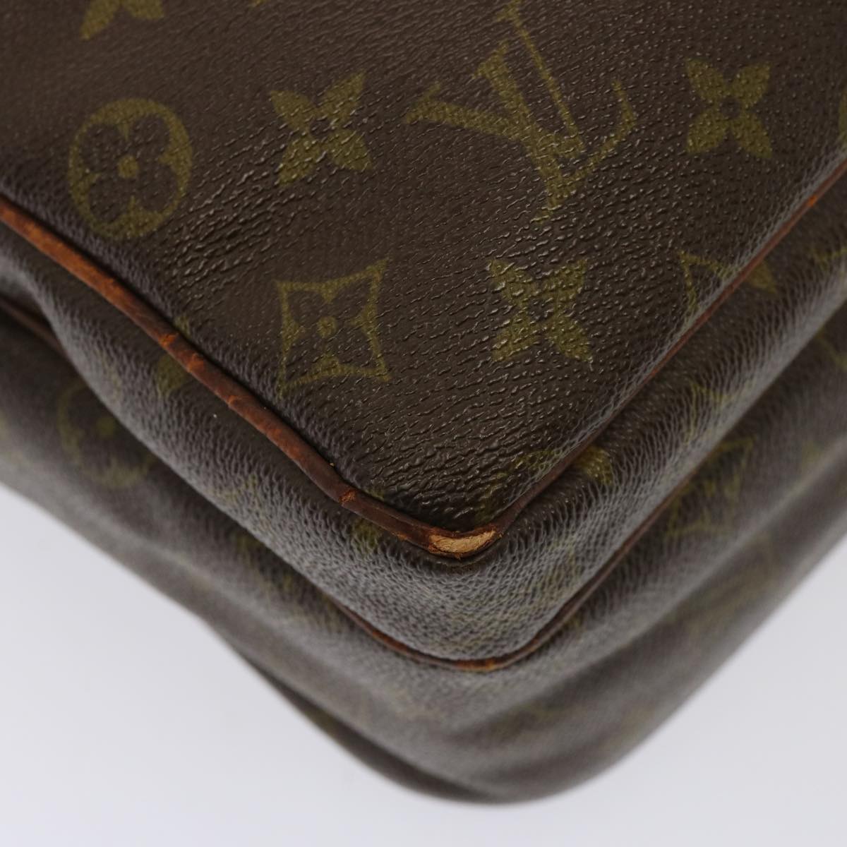 LOUIS VUITTON Monogram Migra Tour Shoulder Bag No.201 LV Auth hk1347