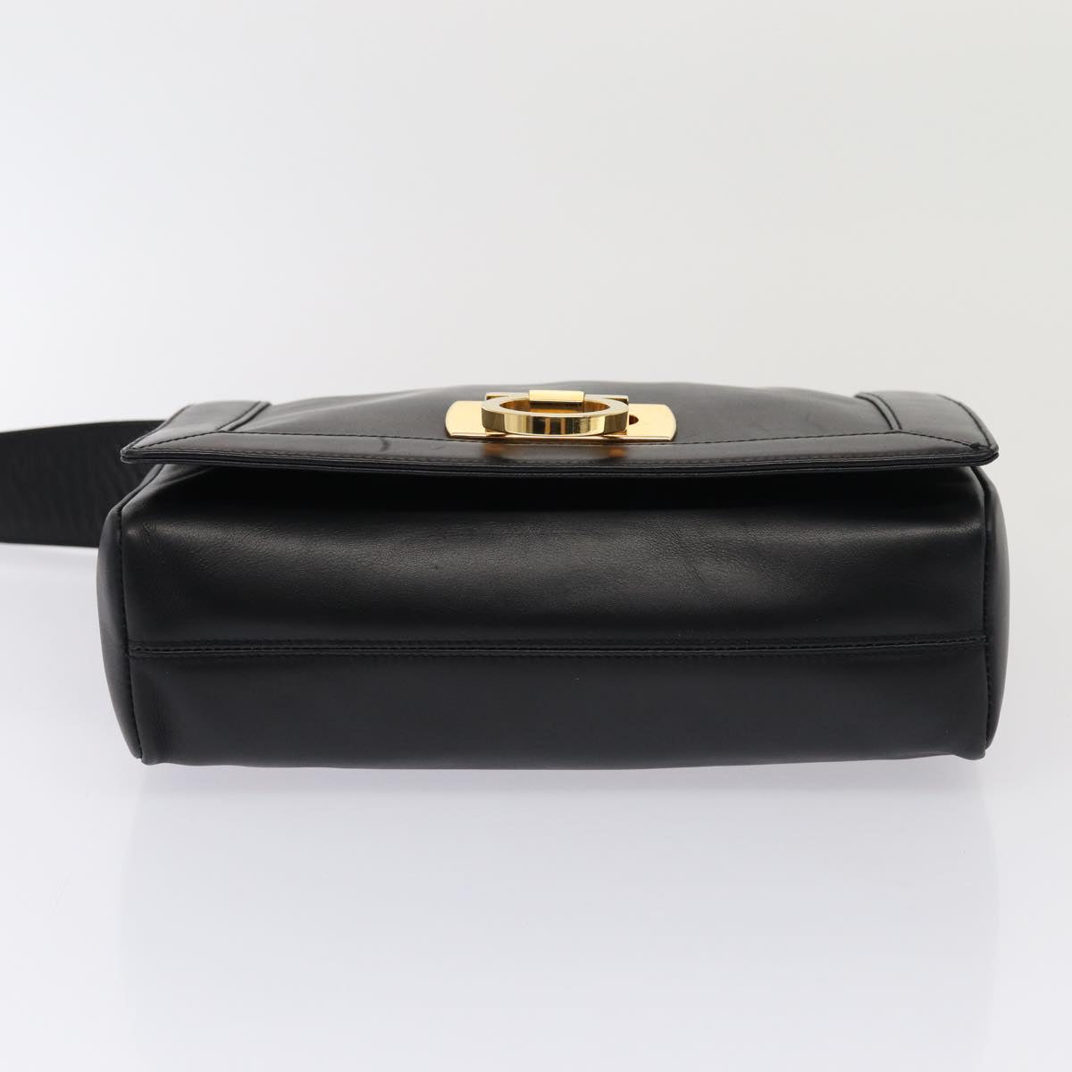 Salvatore Ferragamo Gancini Shoulder Bag Leather Black Auth hk1453